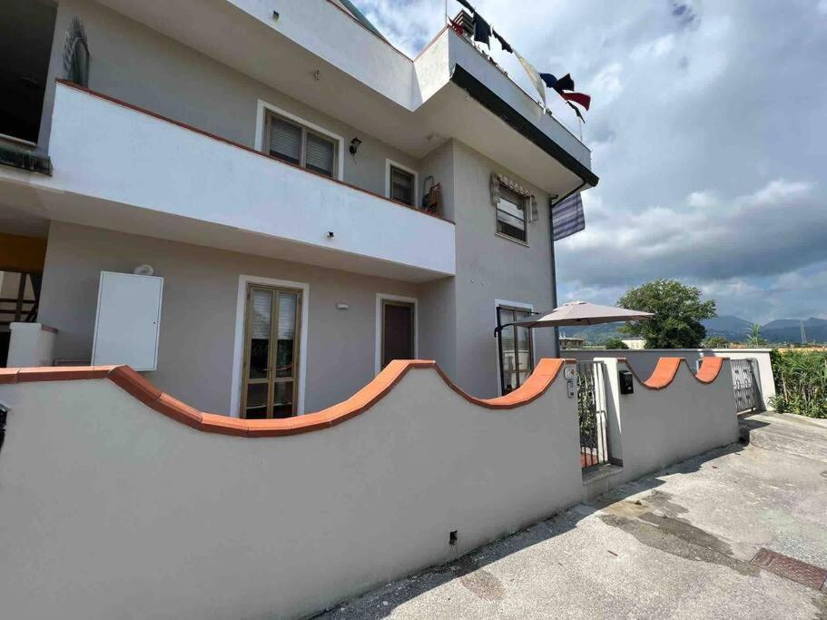 Appartamento Sunflower Viareggio Dış mekan fotoğraf