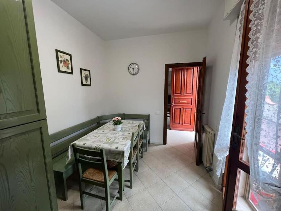 Appartamento Sunflower Viareggio Dış mekan fotoğraf