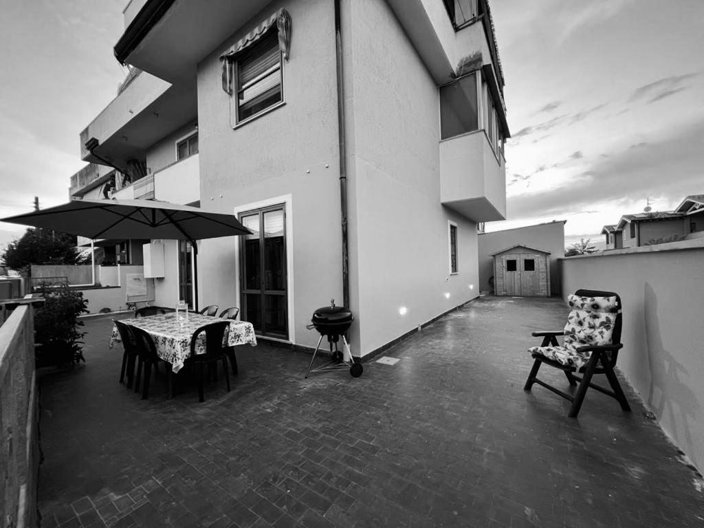 Appartamento Sunflower Viareggio Dış mekan fotoğraf
